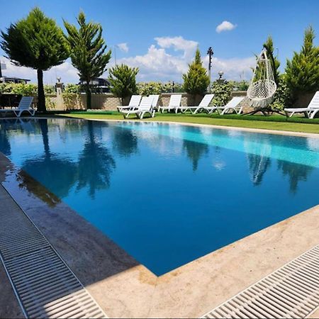 Gardenya Lara Suit Hotel Antalya Exterior foto